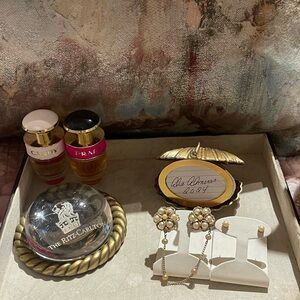 Vintage Sweater Clip | Gold Tone | Faux Pearls earings | Chain | Scarf Pin |1950